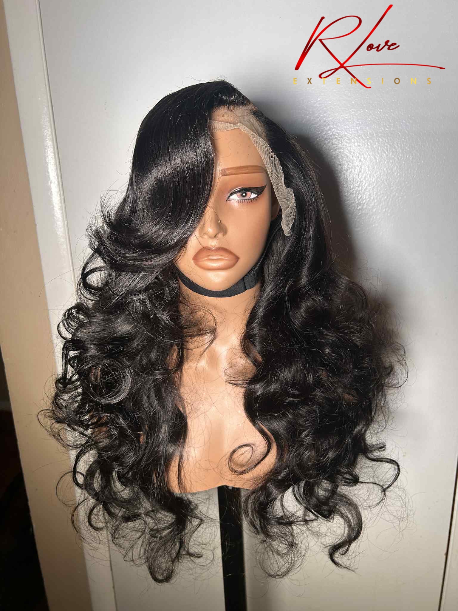 28” 1b Side Part Frontal Ready-To-Wear Wig