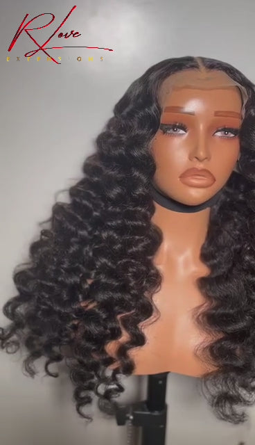 28” 1b Wand Curled Middle Part Ready-To-Wear Wig